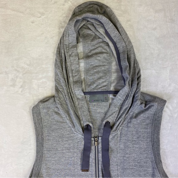 Athleta Lotus Vest Gray Hooded Drawstring Vest - Picture 5 of 14